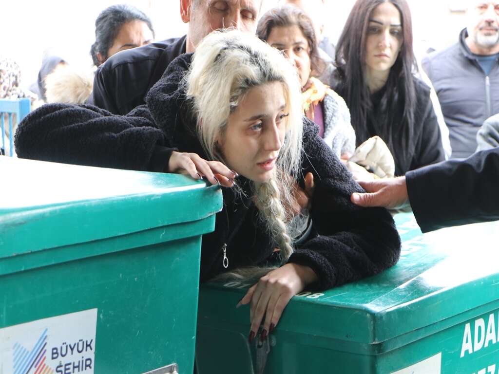 Lüks villadaki aile faciasında kan donduran mesaj ortaya çıktı 9